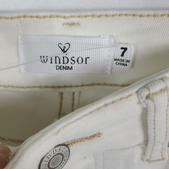 NWT Women's Windsor White Robyn High Rise Crop Flare Denim Jeans Sz 7 MSRP $49 - Picture 4 of 9
